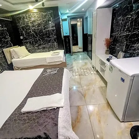 Taksim Prince * איסטמבול